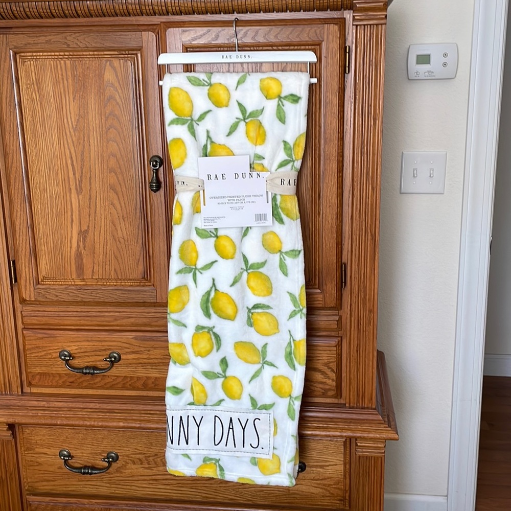 Rae Dunn Plush Throw with lemons NWT  50”x70”